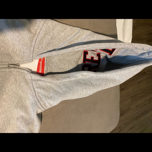 Supreme zippered hoody - Picture 3 of 3